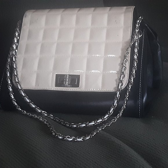 Chanel Lambskin//Patent Flap  2.55 Chain Shoulder Bag 2000-2002 - Picture 1 of 16